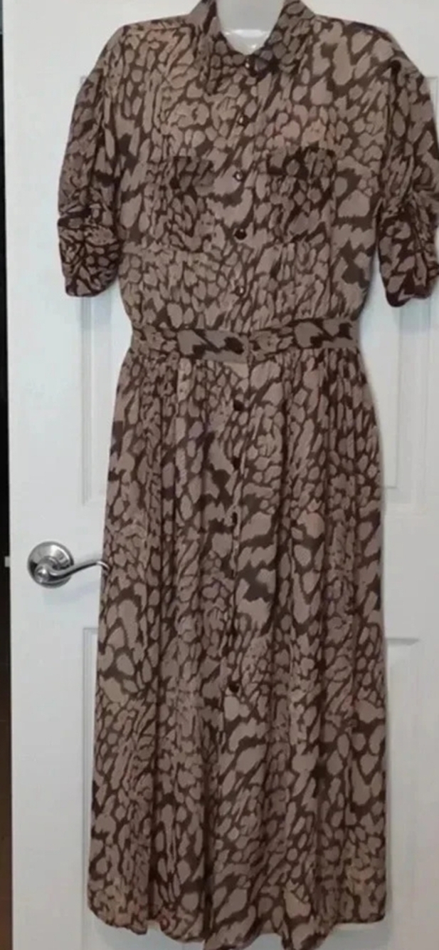 - NewPort News NICE button-down dress with pockets and cute sleeves Women's 4 - Picture 12 of 12